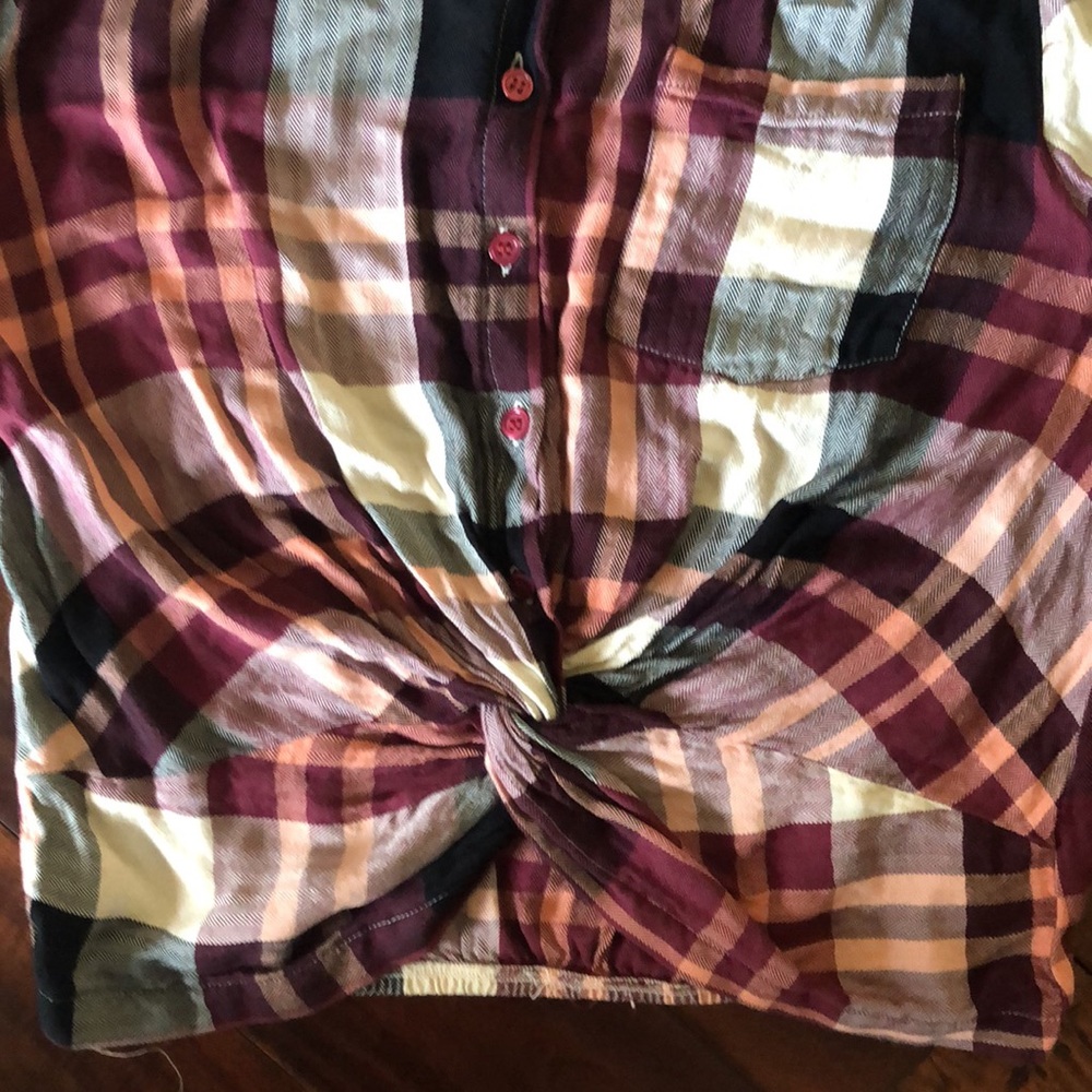 Belle du jour | Plaid front knot long sleeved button up shirt - Picture 8 of 12